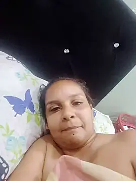 Snapshot of squirt-secret chatting on 03.04.25 squirt-secret online show from 03.04.25