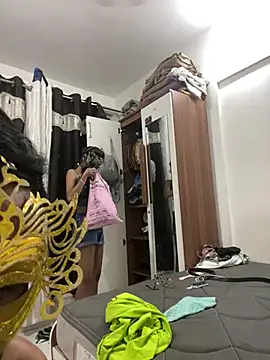 Snapshot of DrinkLikeFish chatting on 02.08.25 DrinkLikeFish online show from 02.08.25