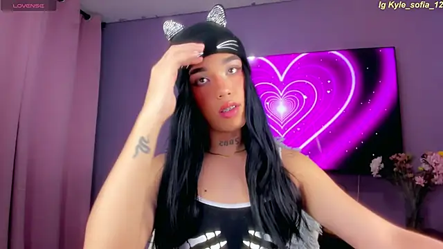 Snapshot of kylesofia chatting on 01.16.25 kylesofia online show from 01.16.25