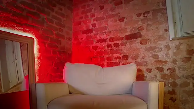 Snapshot of MistressLacey chatting on 11.02.25 MistressLacey online show from 11.02.25