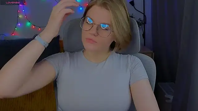  JessieVibes online show from 11.12.25