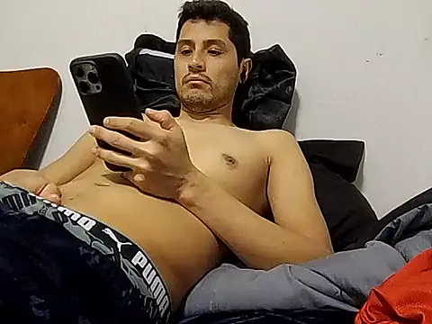 Snapshot of PerroDemonioHot chatting on 01.07.26 PerroDemonioHot online show from 01.07.26