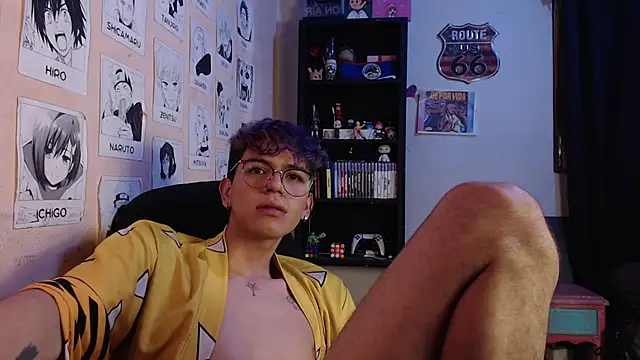 Snapshot of Mickey_Magic chatting on 01.19.25 Mickey Magic online show from 01.19.25