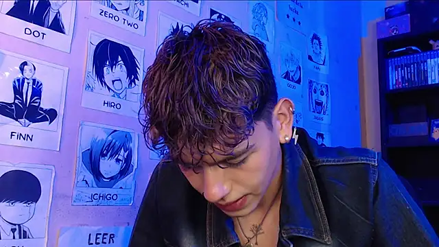 Snapshot of Mickey_Magic chatting on 02.09.25 Mickey Magic online show from 02.09.25