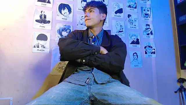 Snapshot of Mickey_Magic chatting on 02.13.25 Mickey Magic online show from 02.13.25