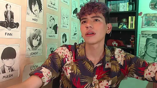 Snapshot of Mickey_Magic chatting on 02.22.25 Mickey Magic online show from 02.22.25