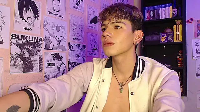 Snapshot of Mickey_Magic chatting on 03.03.25 Mickey Magic online show from 03.03.25