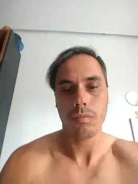 Snapshot of marquesgostoso40 chatting on 03.17.25 marquesgostoso40 online show from 03.17.25