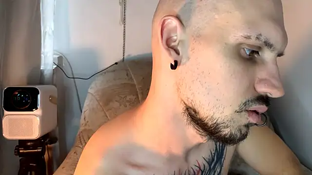 AssHunter4k online show from 02.12.25