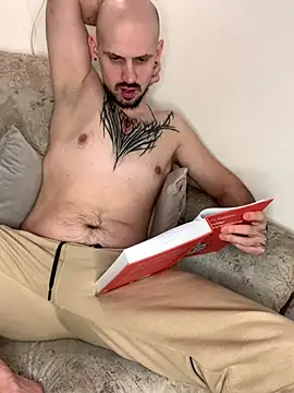 AssHunter4k online show from 02.15.25