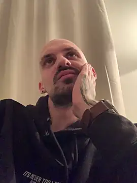 AssHunter4k online show from 02.26.25