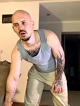 AssHunter4k online show from 11.14.25