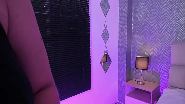 Snapshot of ah_mara_ chatting on 02.03.25 ah mara online show from 02.03.25