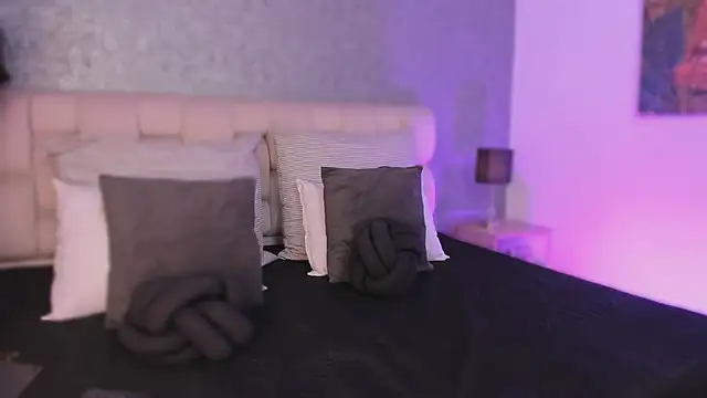 Snapshot of ah_mara_ chatting on 03.04.25 ah mara online show from 03.04.25