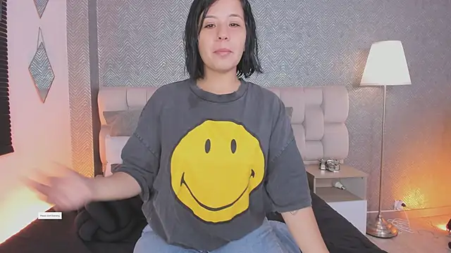 Snapshot of ah_mara_ chatting on 02.27.26 ah mara online show from 02.27.26