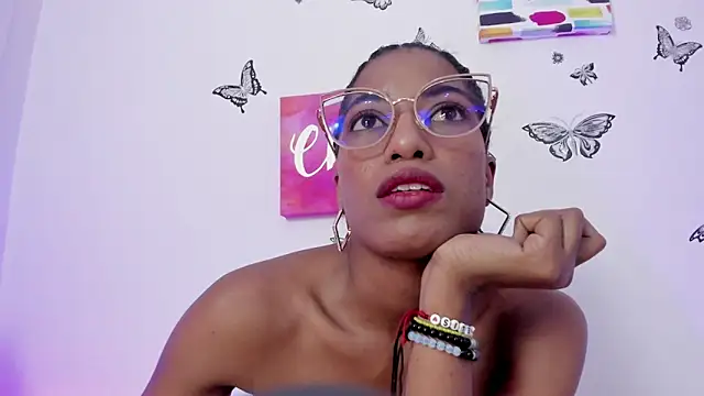 Snapshot of dany_brownie chatting on 01.25.25 dany brownie online show from 01.25.25