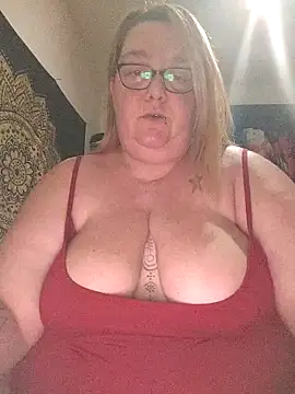 diosacurvy1984 online show from 11.22.25