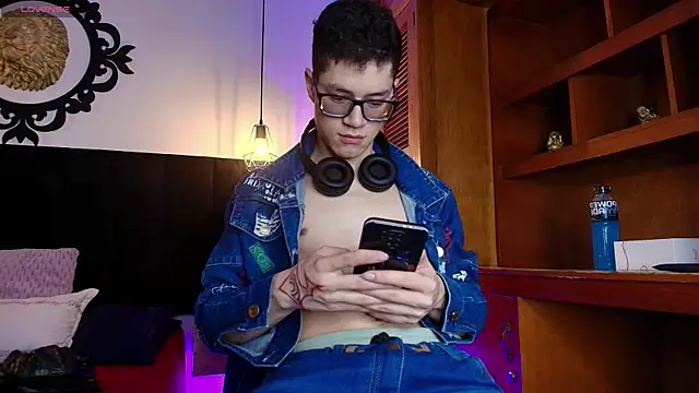 wolfandsky online show from 04.14.26