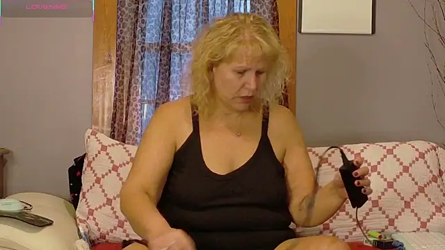 Badgirlpr2 online show from 02.20.26