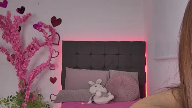 AmandaBrooks 18 online show from 02.18.26