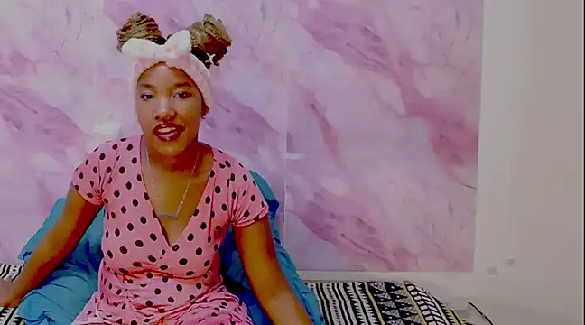 EroticSexyPrada online show from 02.21.25