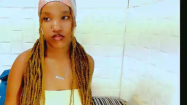 EroticSexyPrada online show from 03.17.25