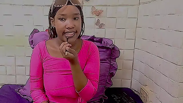 EroticSexyPrada online show from 02.21.26