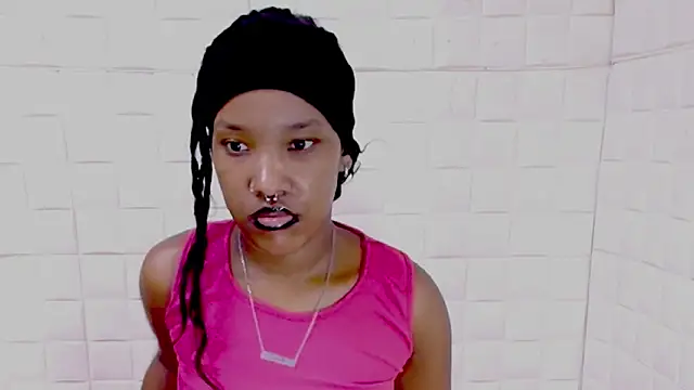 EroticSexyPrada online show from 04.20.26