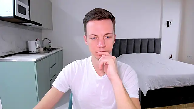 max shy online show from 01.23.25