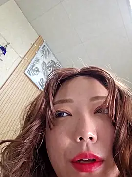 lunahong28 online show from 01.26.25