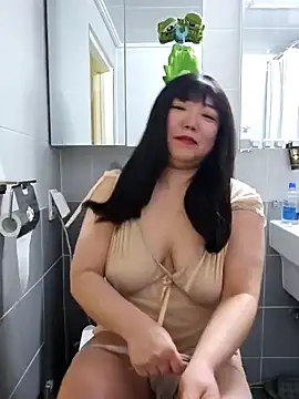 lunahong28 online show from 02.06.25