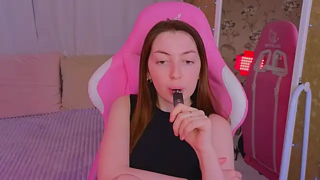 Ann moon   online show from 03.15.25