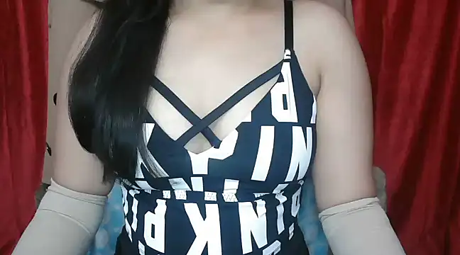 Snapshot of Heavenly_Gurl chatting on 02.16.25 Heavenly Gurl online show from 02.16.25