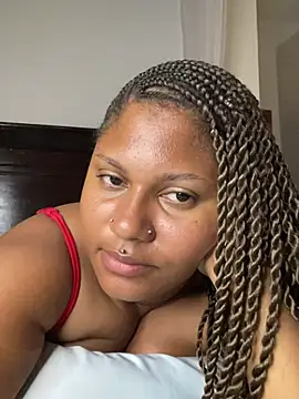 Snapshot of madell chatting on 02.01.26 madell online show from 02.01.26