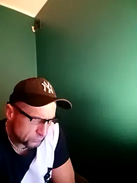 bobbuilder77pl online show from 02.27.25