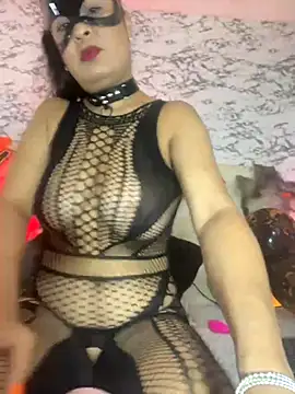 Lili  taylor online show from 10.31.25