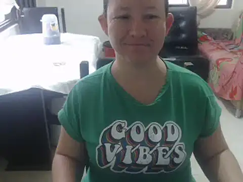 Snapshot of Yohis_Kiut25 chatting on 02.06.25 Yohis Kiut25 online show from 02.06.25