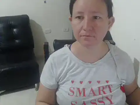 Snapshot of Yohis_Kiut25 chatting on 02.20.25 Yohis Kiut25 online show from 02.20.25