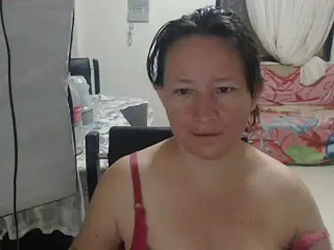 Snapshot of Yohis_Kiut25 chatting on 02.26.25 Yohis Kiut25 online show from 02.26.25