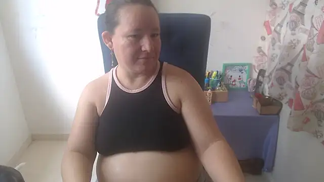 Snapshot of Yohis_Kiut25 chatting on 05.22.26 Yohis Kiut25 online show from 05.22.26