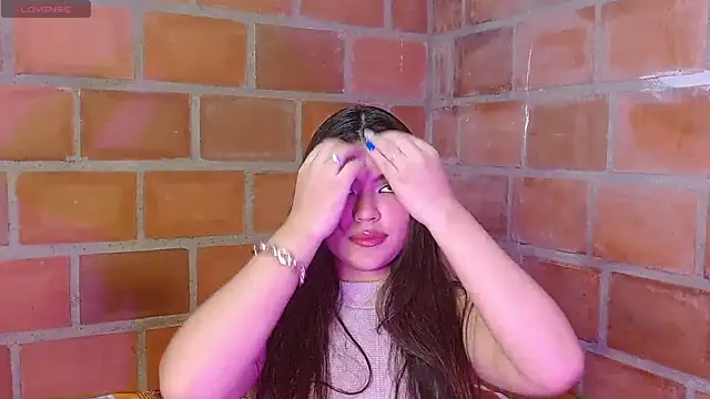 Snapshot of enid_greins chatting on 11.06.25 enid greins online show from 11.06.25