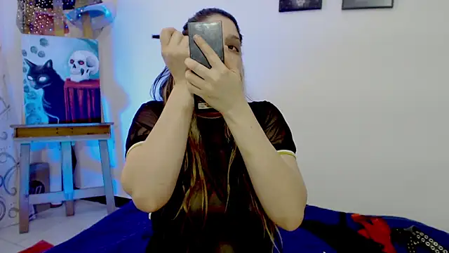 sharonnleon online show from 10.21.25