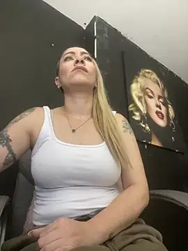 viktoria davis  online show from 03.07.26