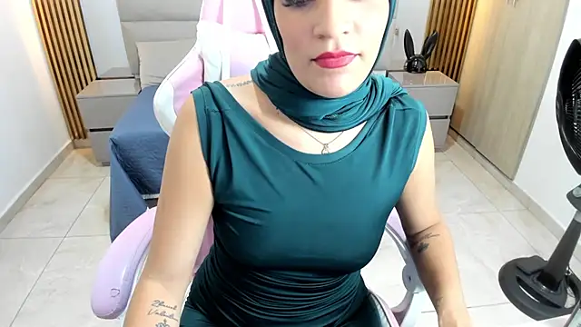 Zulema hamdi online show from 02.12.25