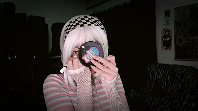 roxy toxic online show from 04.09.26