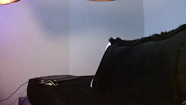 Lliam 2 online show from 10.03.25