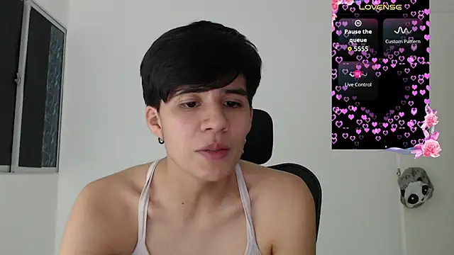 Snapshot of Dha_lia0 chatting on 04.24.26 Dha lia0 online show from 04.24.26