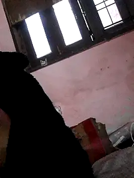 MMEENAJII online show from 01.17.25