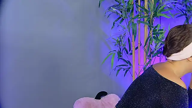 PatriciaSpice online show from 11.14.25