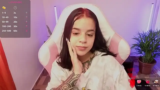 Nicole Foxx  online show from 05.12.26